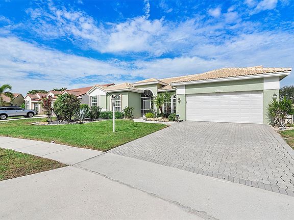 5th image of 9491 Lake Serena Drive