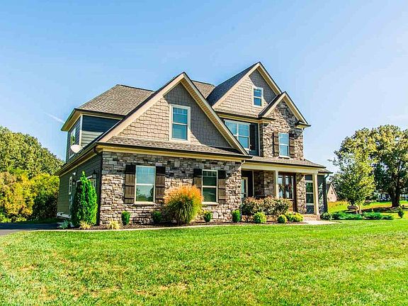 2nd image of 4780 Hickory Cove Ct