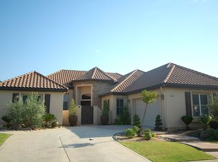 1598 E Sterling Hill Way, Fresno, CA