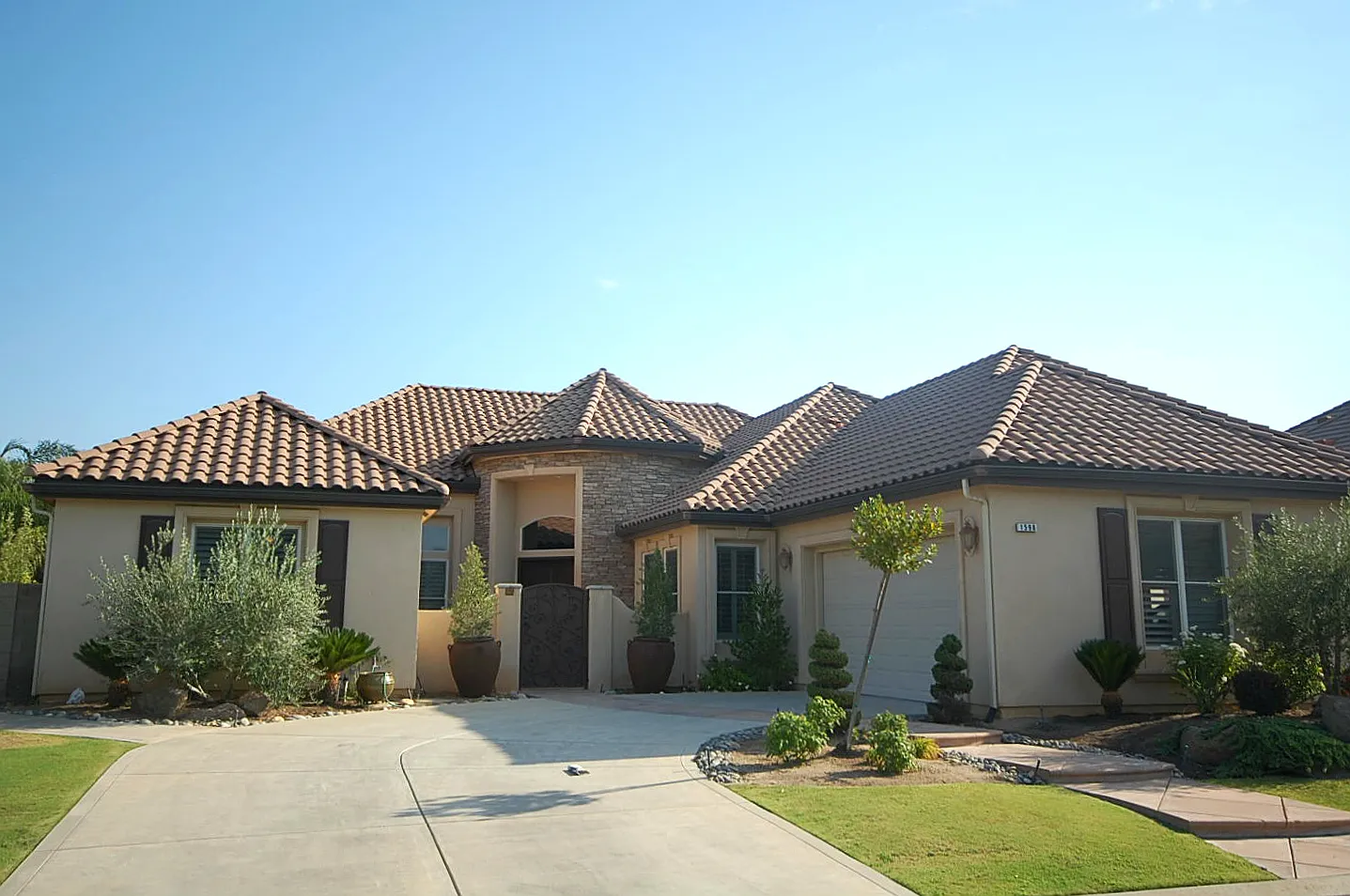 1598 E Sterling Hill Way photo 1