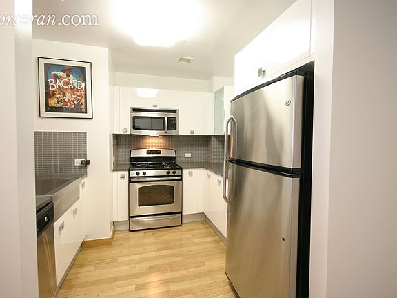 2nd image of 318 Knickerbocker Ave #C3