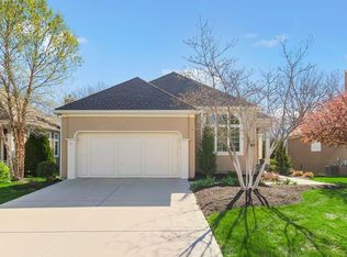 11791 S Carriage Rd, Olathe, KS 66062