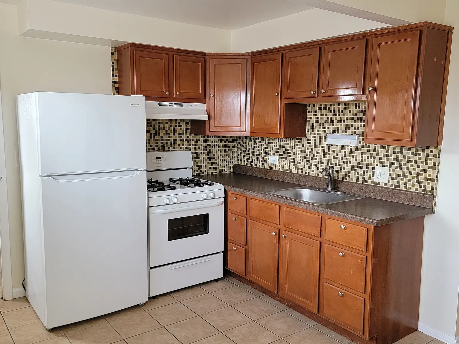 Campbell Apartments — Photo 3