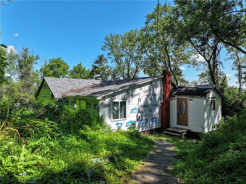 1st image of 533 College Cir