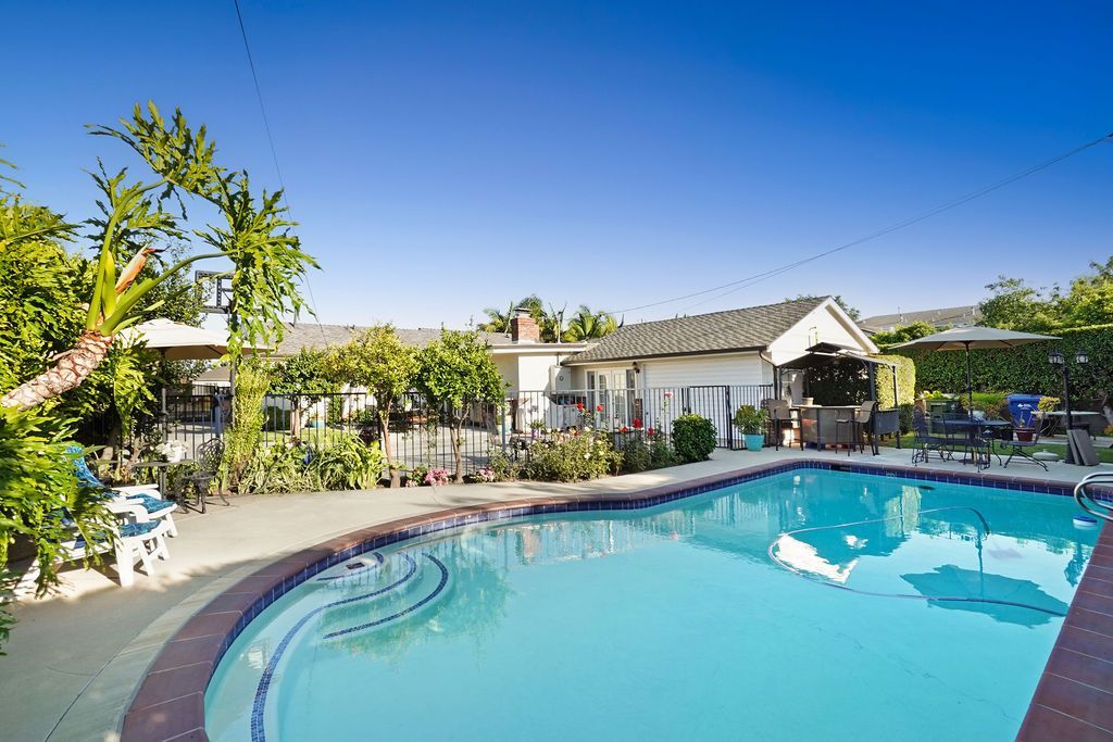 10011 Wiley Burke Ave - Property Image