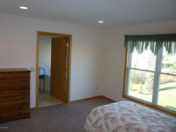 3rd image of 3441 Timothy Dr