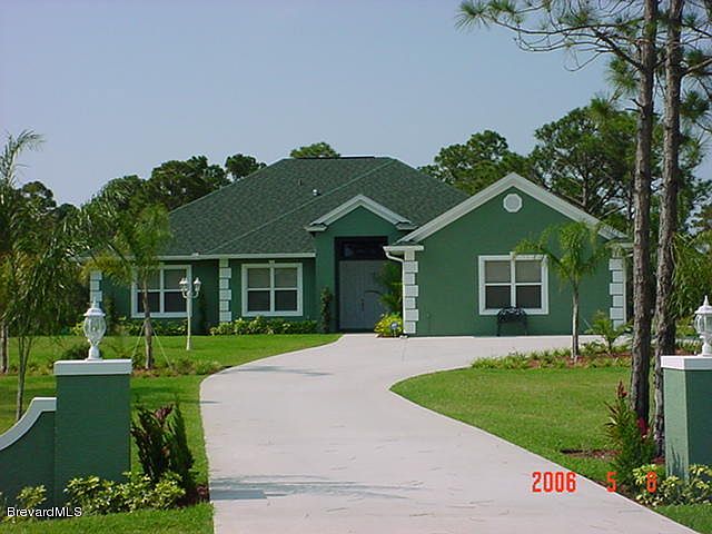 1st image of 7039 Hacienda Dr #0
