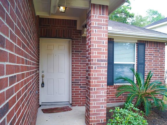 2nd image of 18 Bark Bend Pl