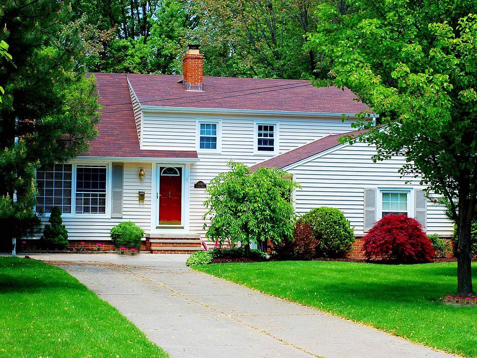 3/4 bedroom Bay Village Home