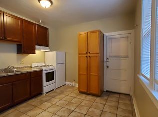 1927 E Hillcrest Ave #3, Milwaukee, WI 53207