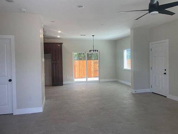 3rd image of 105 2nd St