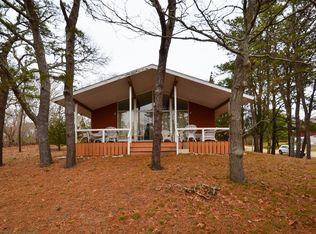 20 Windy Hill Rd, Oak Bluffs, MA 02557