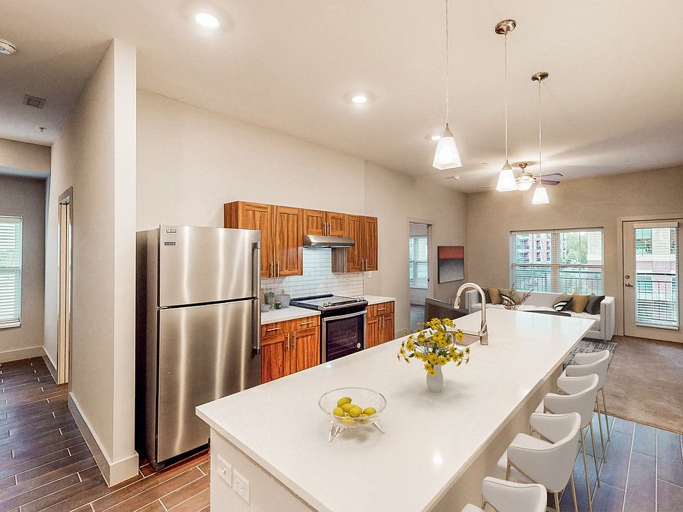 1st image of 7314 W 80th St #204
