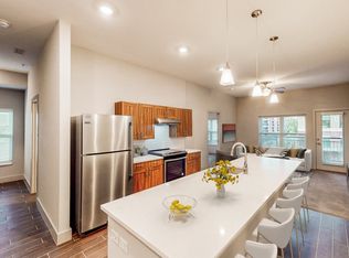 7314 W 80th St #208, Overland Park, KS 66204