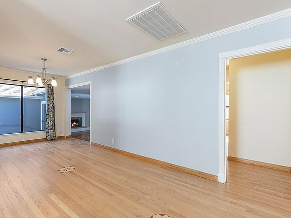 3rd image of 5425 Berryman Ave