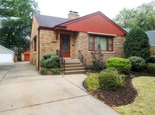 230 S Edgewood Ave, La Grange, IL 60525