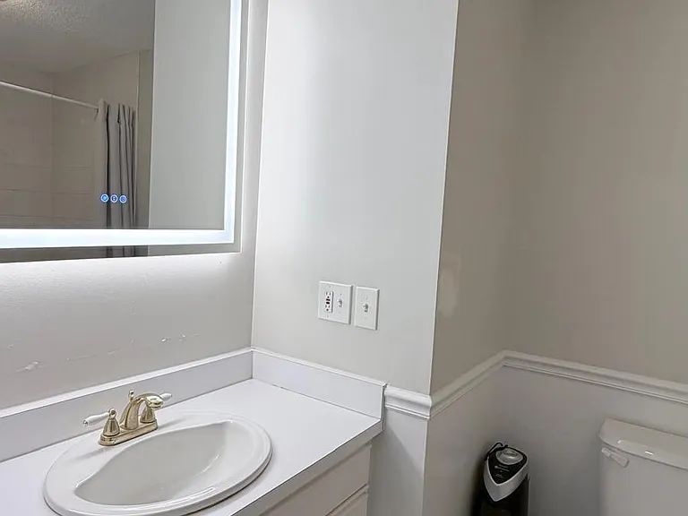 3409 Whitney Ave #6 — Photo 19