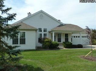 33321 Fairport Dr, Avon Lake, OH 44012