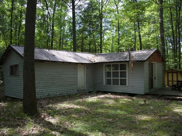 56 Cavitt Ln, Tidioute, PA 16351