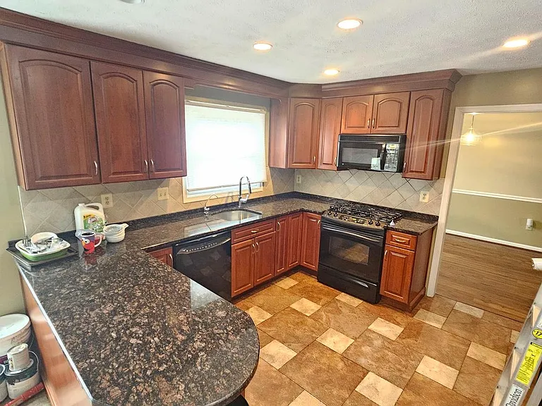 13420 Winterspoon Ln — Photo 11