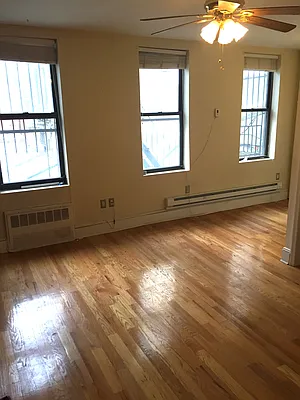 Rented by Bezell Group | media 1