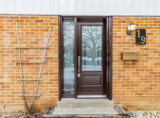 19 Starlake Dr, Toronto, ON M1G3C3
