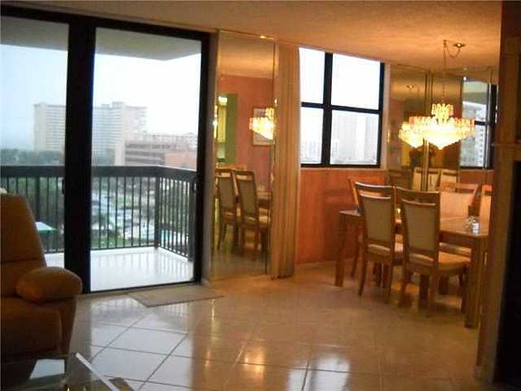 4th image of 2900 NE Forteen Street Cswy #808