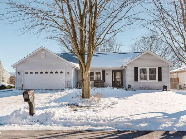 809 Shoreline Dr, Cicero, IN 46034