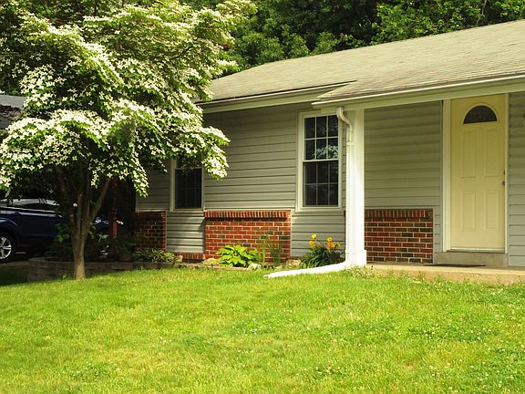 4th image of 2493 Soundview Ct
