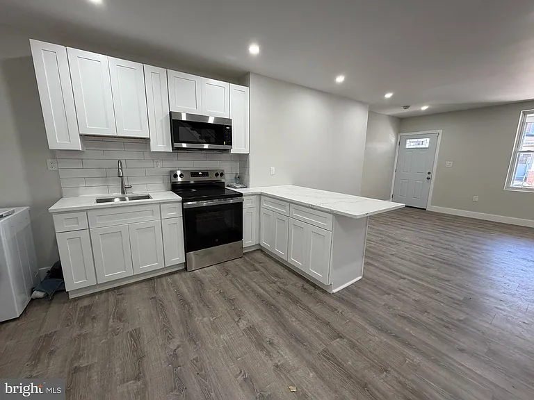 2310 Tasker St — Photo 5