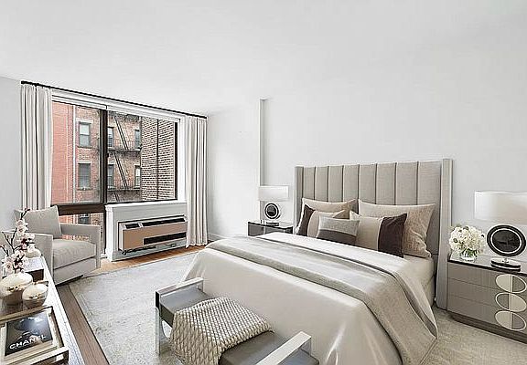 4th image of 505 W 47th St #4HS