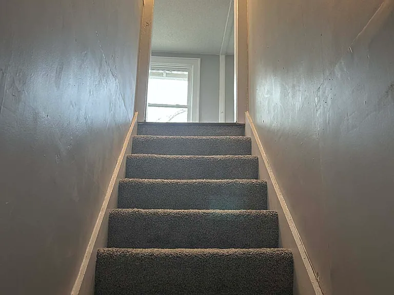 5831 Euclid Ave — Photo 13