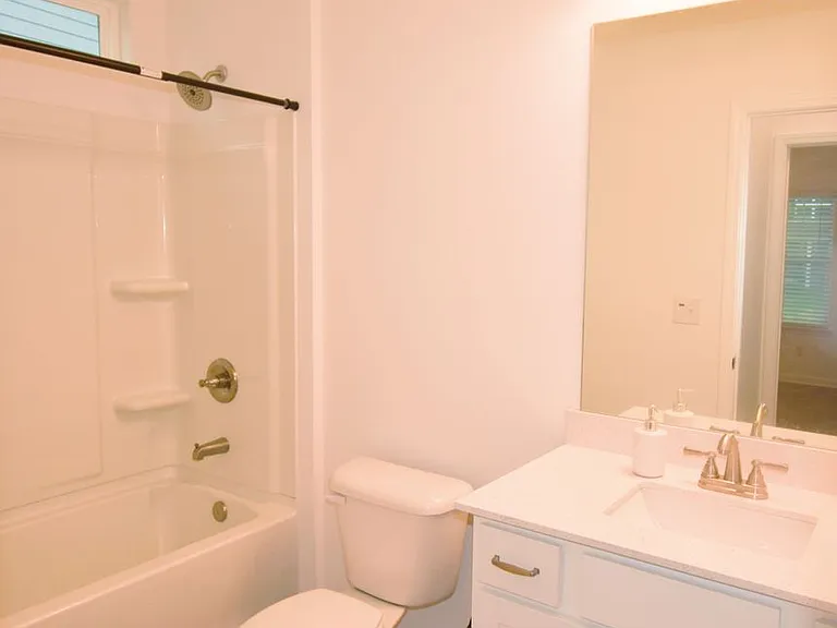 200 Lightwood Dr — Photo 10