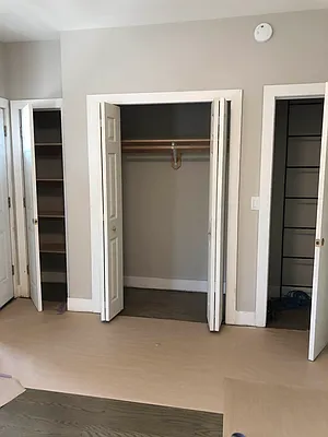 Rented by Leonidas Realty | media 19