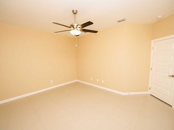 5th image of 1213 Sonora St