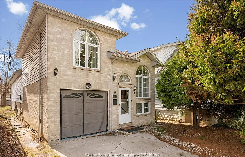 2 bed, $1,395 — Photo 1