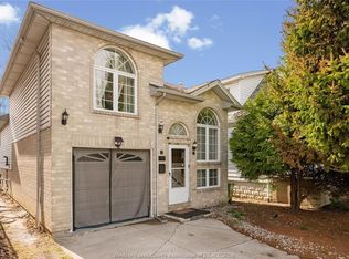 1537 Langlois Ave, Windsor, ON N8X 4M3