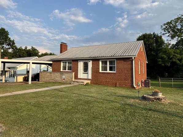 703 W Main St, Decherd, TN 37324
