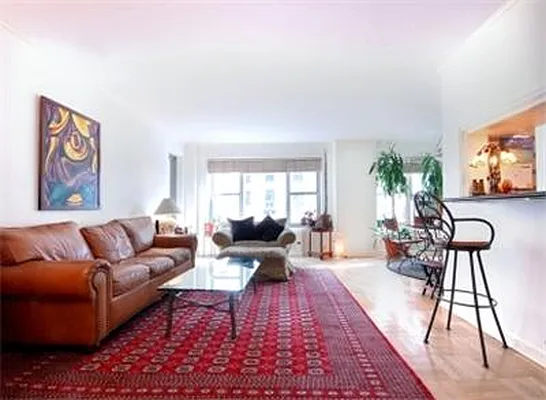 Sold by Warburg | media 17