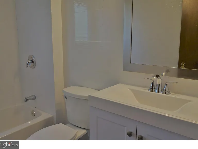 214 Valley Rd — Photo 14