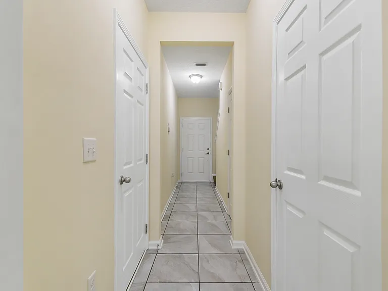 266 Moultrie Village Ln — Photo 4