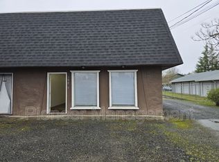 132 NW Rose St #1, Winston, OR 97496