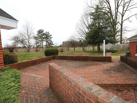 3rd image of 6807 Old Boonville Hwy