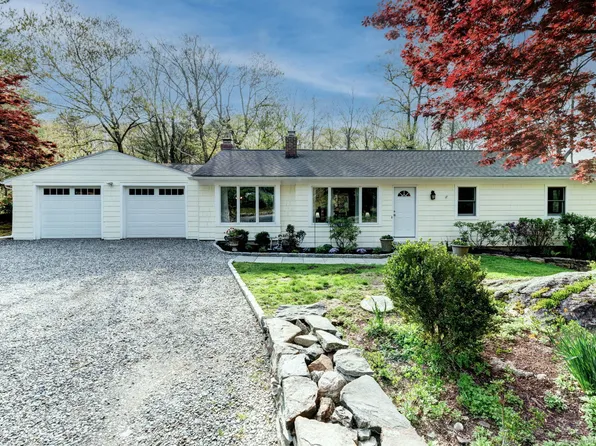 3 Summit Lane, Ridgefield, CT 06877