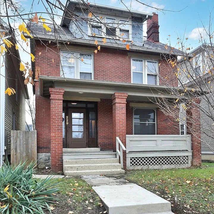229 E 11th Ave