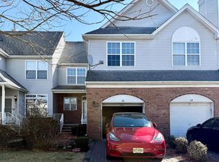 26 Frost Ln, East Windsor, NJ 08520