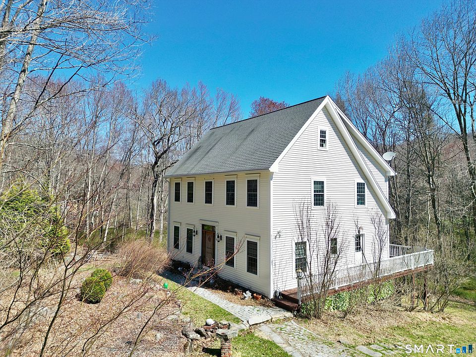 1st image of 577 Lakeside Road