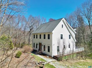 577 Lakeside Rd, Southbury, CT 06488