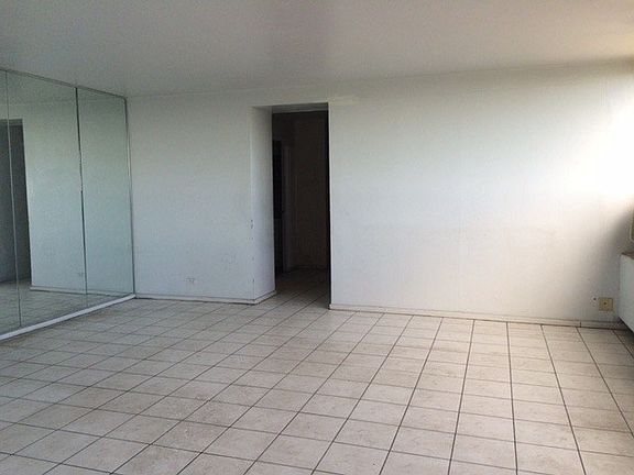 3rd image of 3950 N Lake Shore Dr APT 1802