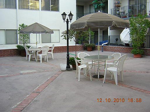 3rd image of 12320 Burbank Blvd APT 110